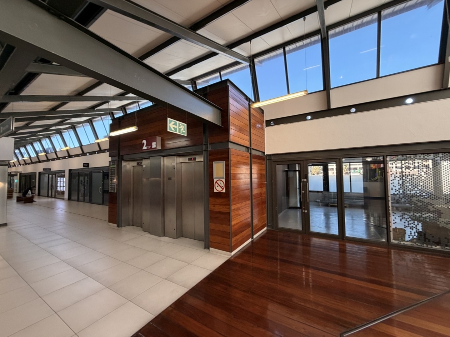 To Let Commercial Property for Rent in Gardens Western Cape